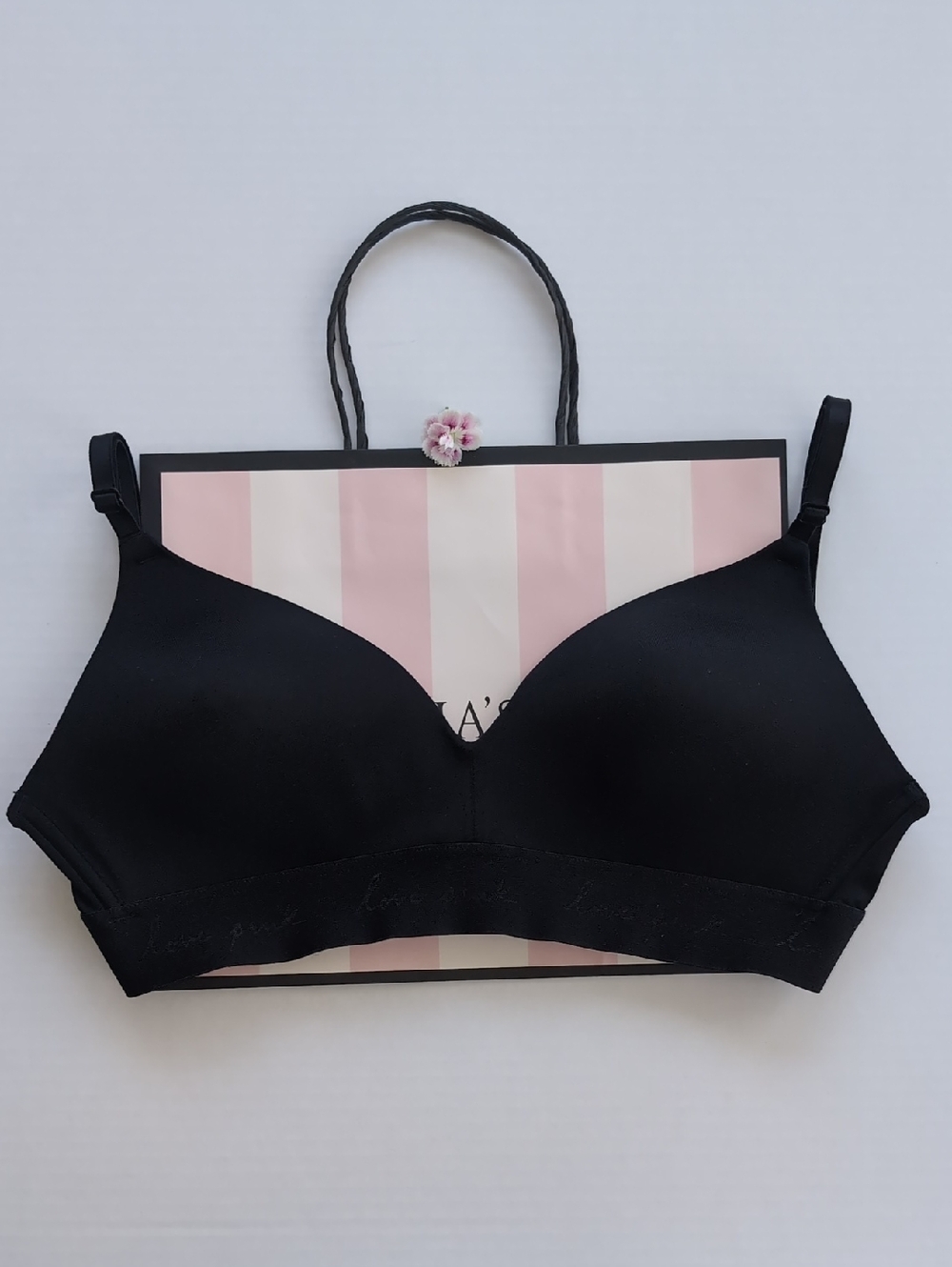 victoria Secret Pink Wear Everywhere Wireless Lightly Lined Size 32D